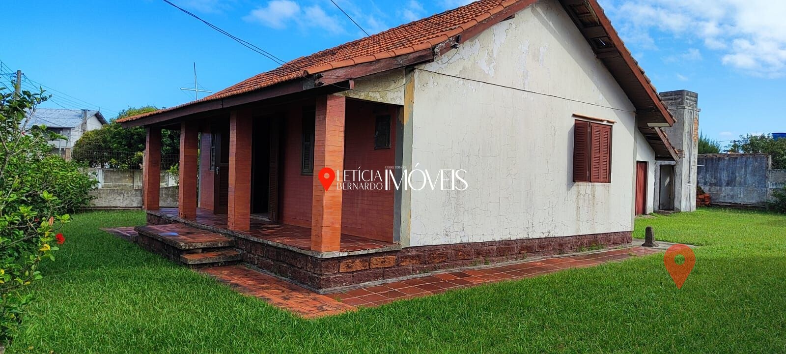 Casa de Alvenaria no Centro de Balneário Pinhal! — foto 2