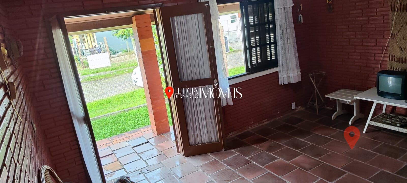 Casa de Alvenaria no Centro de Balneário Pinhal! — foto 11