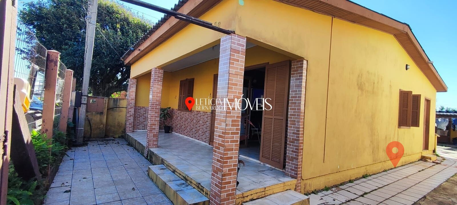 Casa espaçosa com Edícula ( anexo) por apenas R$ 280.000,00! — foto 1