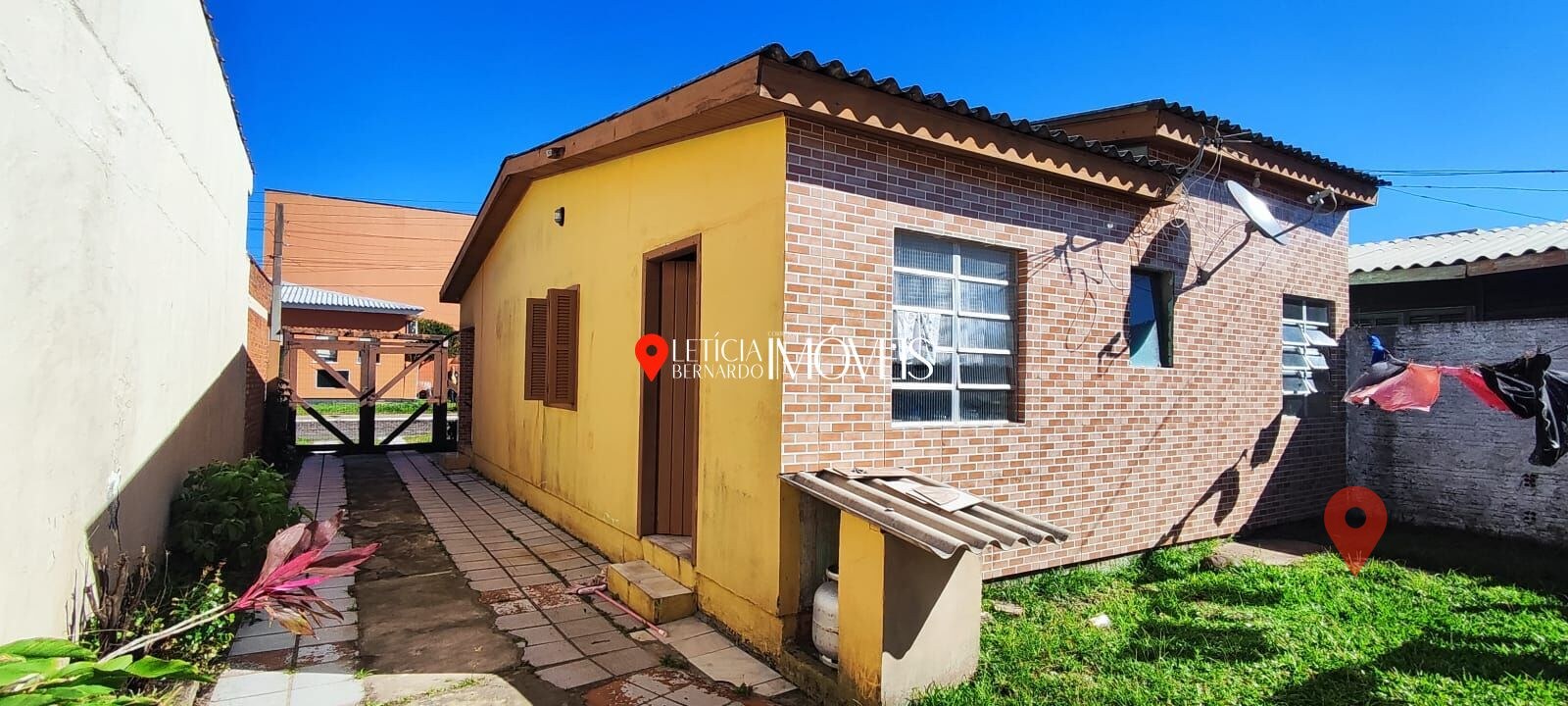 Casa espaçosa com Edícula ( anexo) por apenas R$ 280.000,00! — foto 3