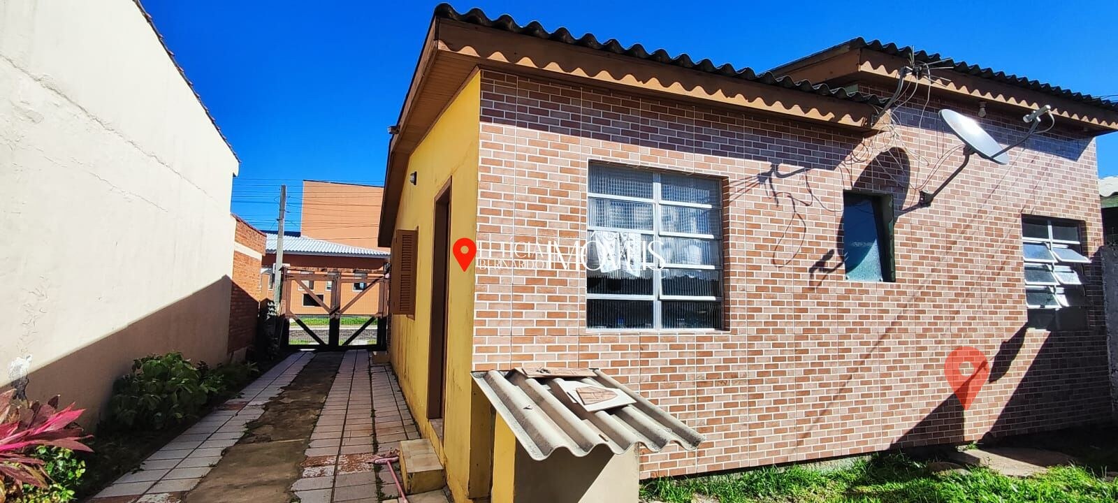 Casa espaçosa com Edícula ( anexo) por apenas R$ 280.000,00! — foto 4