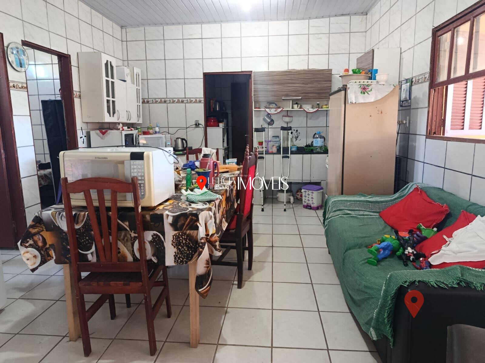 SOBRADO COM PONTO COMERCIAL EM FUNCIONAMENTO – R$ 216.000,00 — foto 3