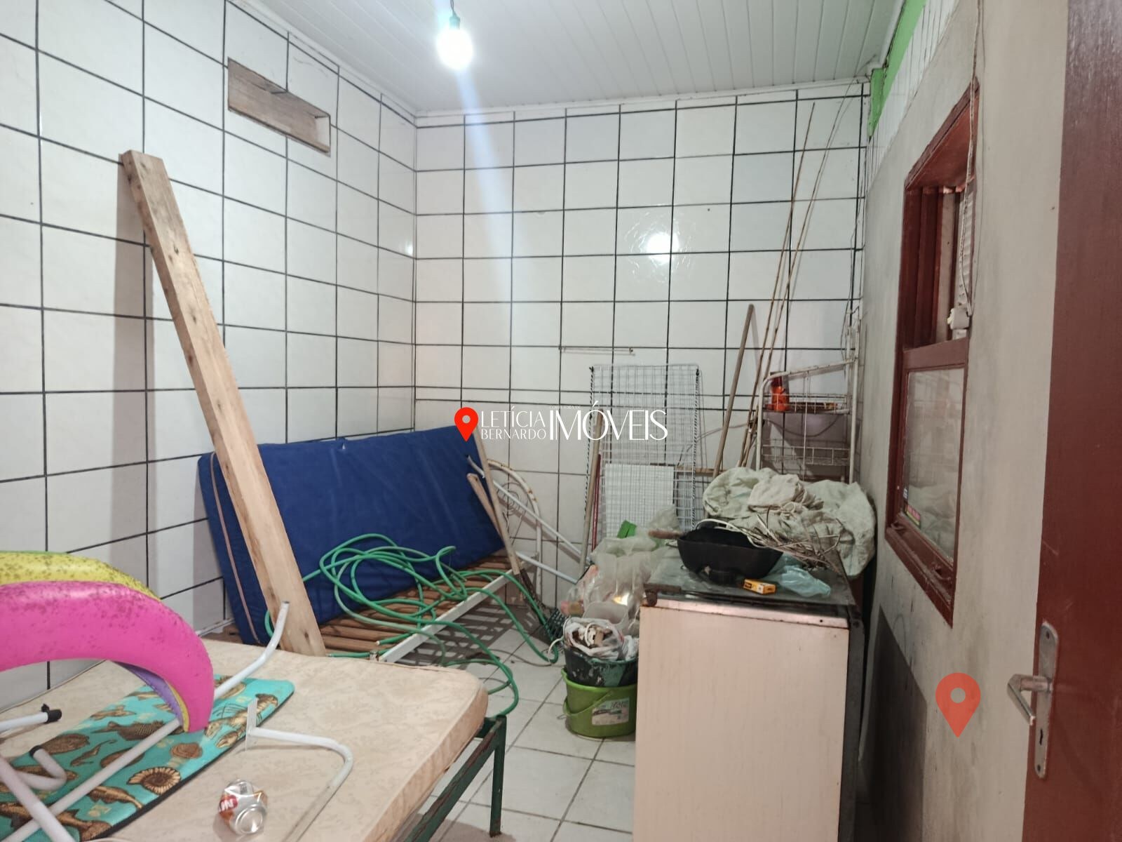 SOBRADO COM PONTO COMERCIAL EM FUNCIONAMENTO – R$ 216.000,00 — foto 9