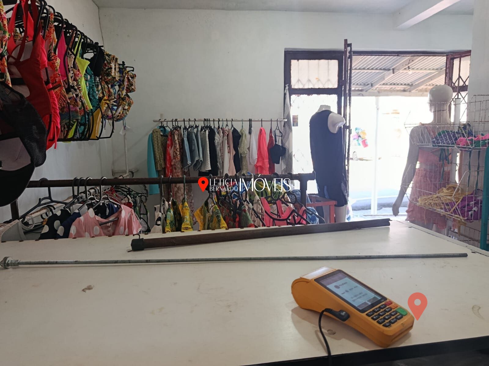 SOBRADO COM PONTO COMERCIAL EM FUNCIONAMENTO – R$ 216.000,00 — foto 23