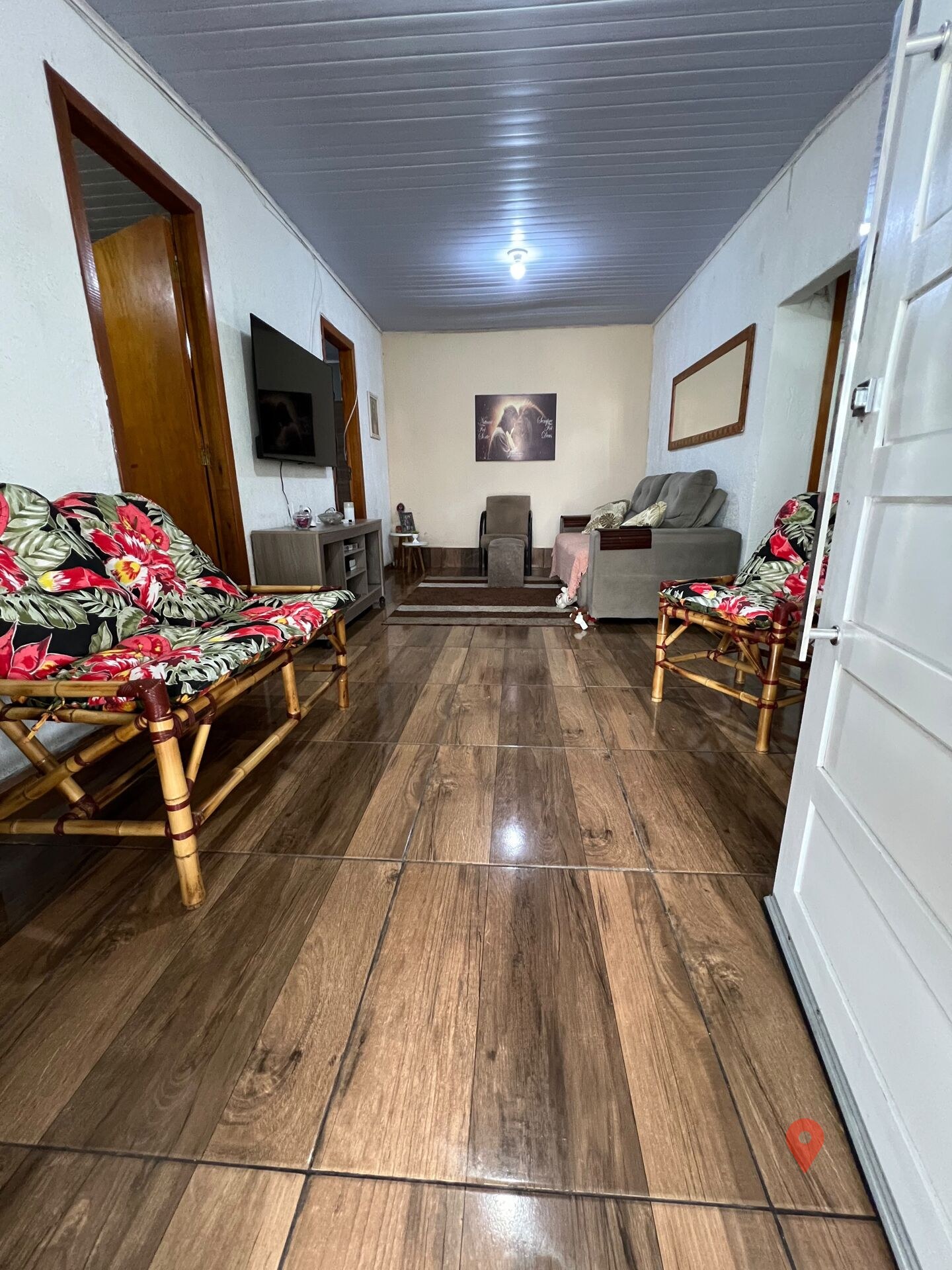 CASA ACONCHEGANTE À VENDA EM BALNEÁRIO PINHAL — foto 2