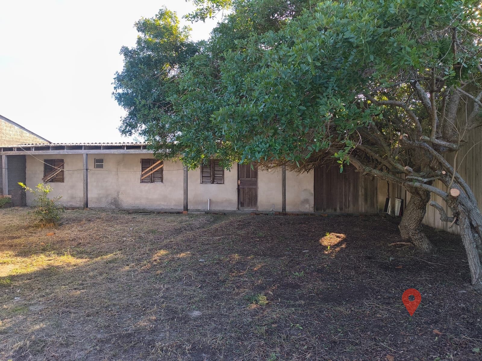 Casa à venda no bairro Centro em Balneário Pinhal/RS — foto 1