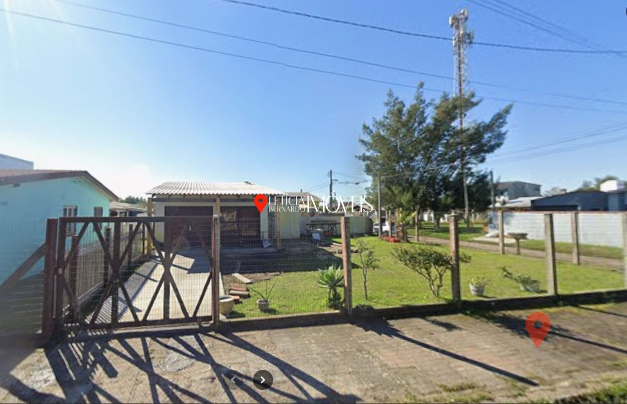 CASA DE ESQUINA EM BALNEÁRIO PINHAL — foto 8