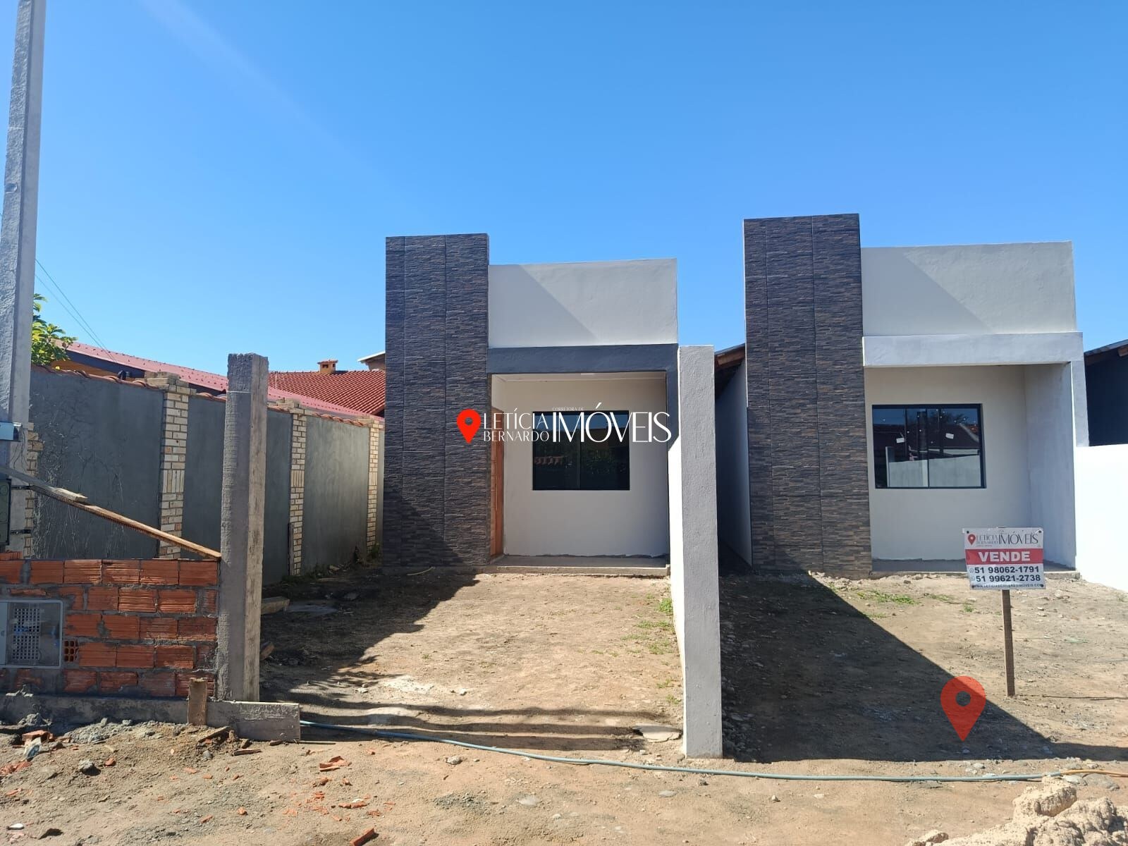 CASA MODERNA EM BALNEÁRIO PINHAL -R$ 195.000,00 — foto 1