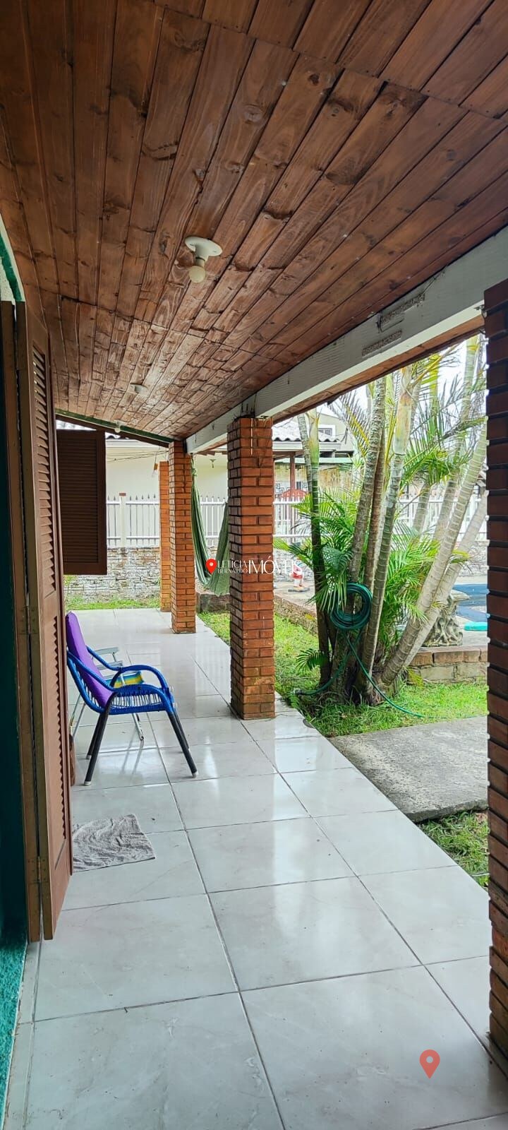 CASA À VENDA COM PISCINA EM BALNEÁRIO PINHAL — foto 6
