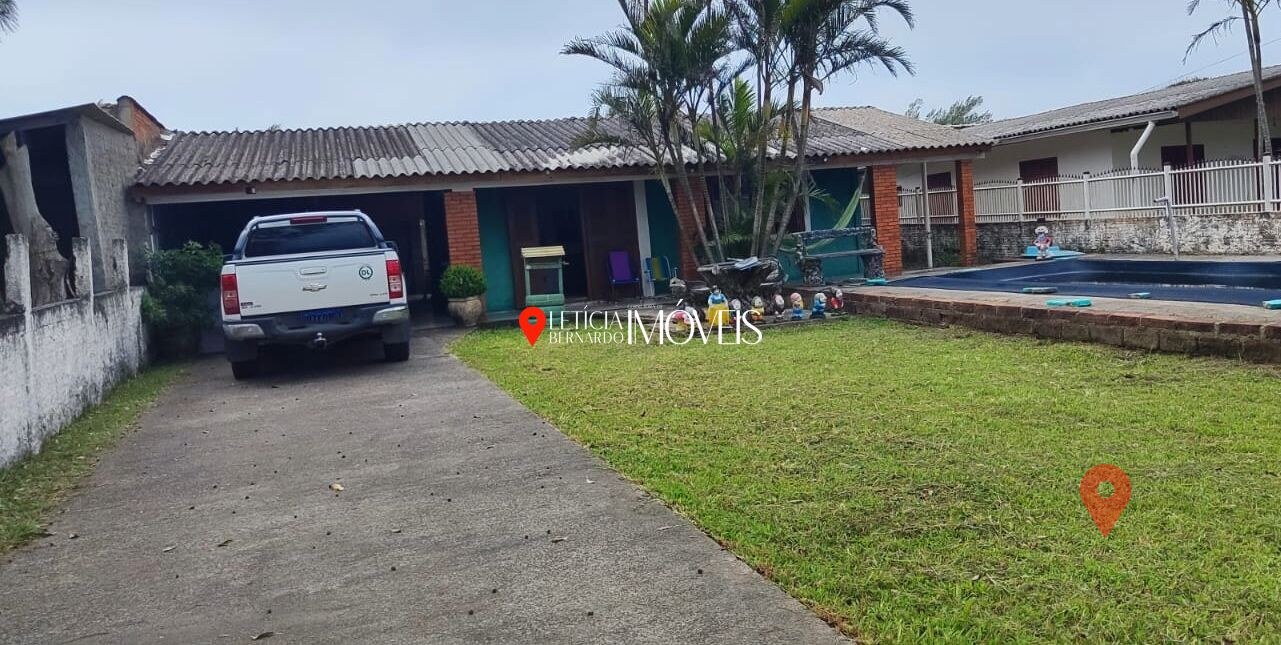 CASA À VENDA COM PISCINA EM BALNEÁRIO PINHAL — foto 14